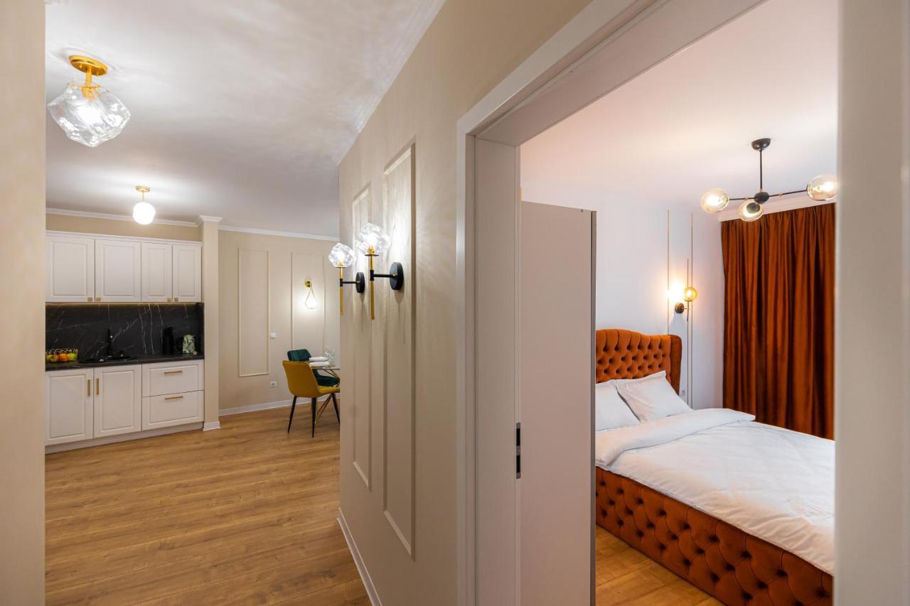 Moon Luxury Apartment - Sunset View Kluż-Napoka Zewnętrze zdjęcie